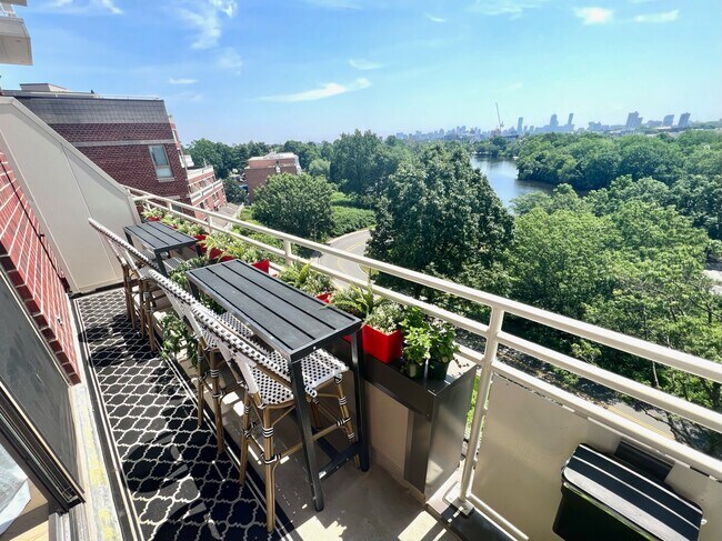 Foto del edificio - 199 Coolidge Ave