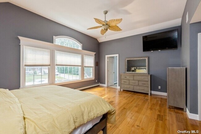 Foto del edificio - 14 Wakefield Rd