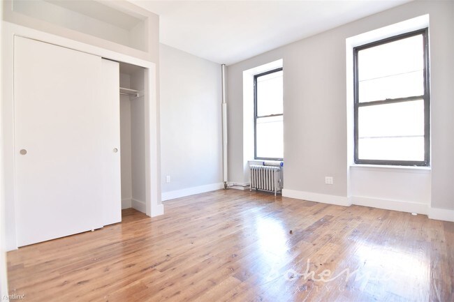 Foto del edificio - 3 br, 1 bath Apartment - 222 W 116th St