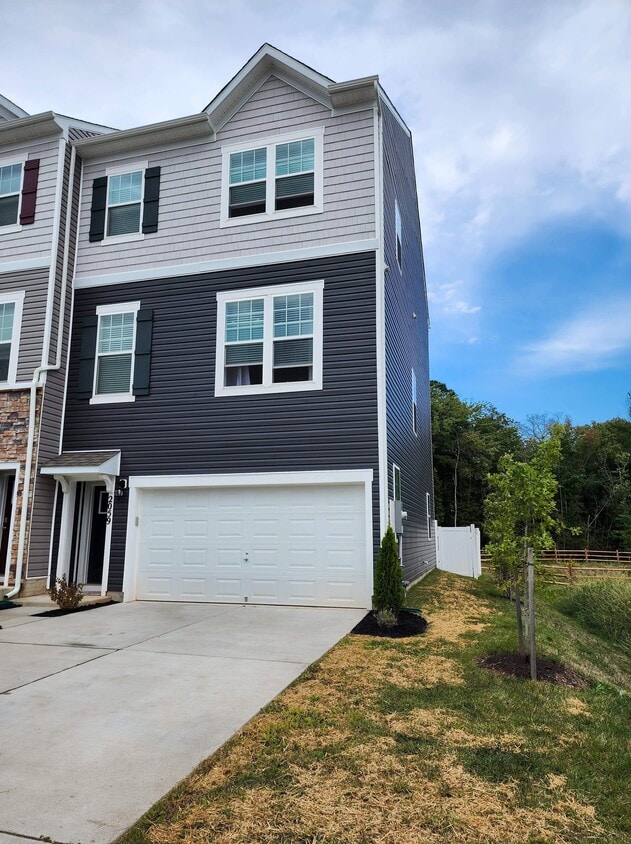 2059 Hinshaw Dr, Odenton, MD 21113 Townhome Rentals in Odenton MD
