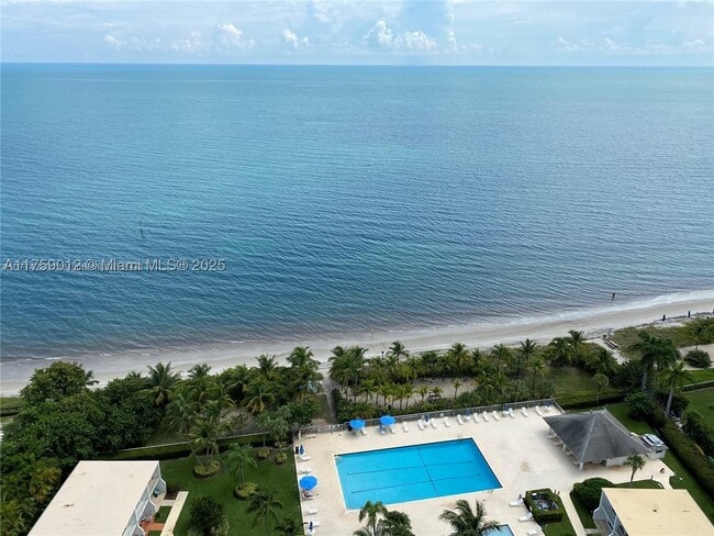 Building Photo - 881 Ocean Dr