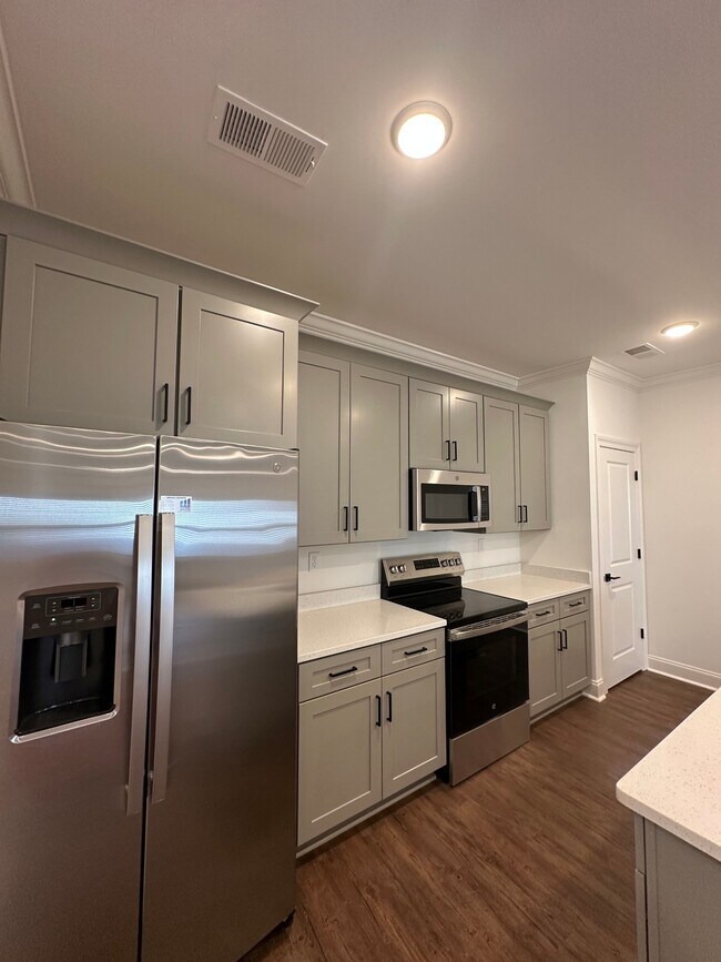 Foto del edificio - 1 Cottage Grove Dr