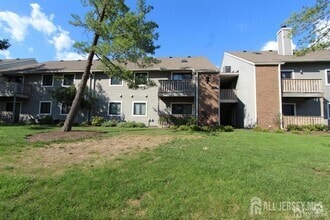 Building Photo - 208 Ravens Crest Dr