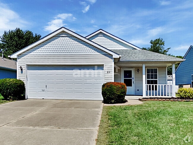 Building Photo - 818 Somerset Ct