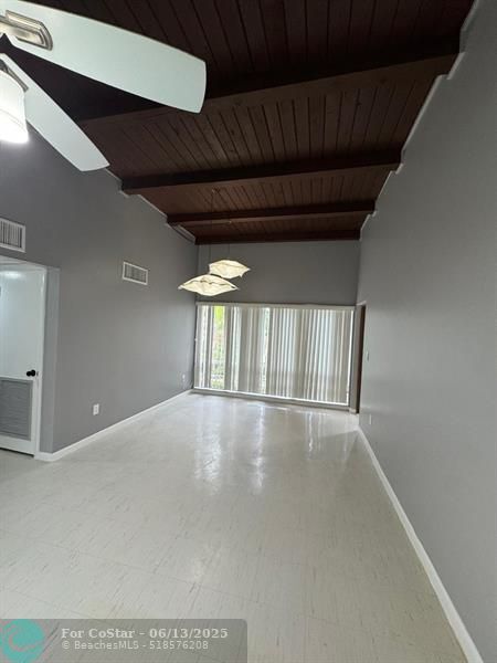 Building Photo - 1313 SW 8th Ct