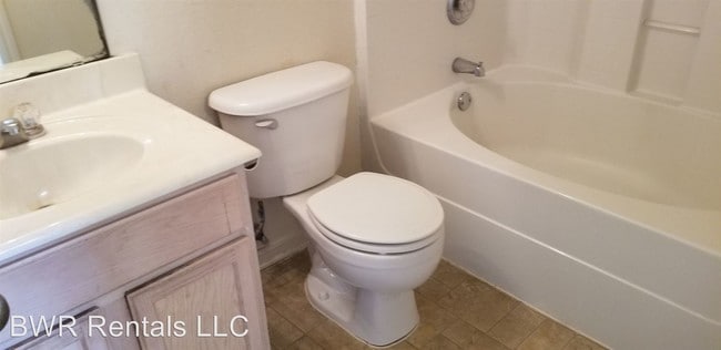 Building Photo - 415 Brittney Way