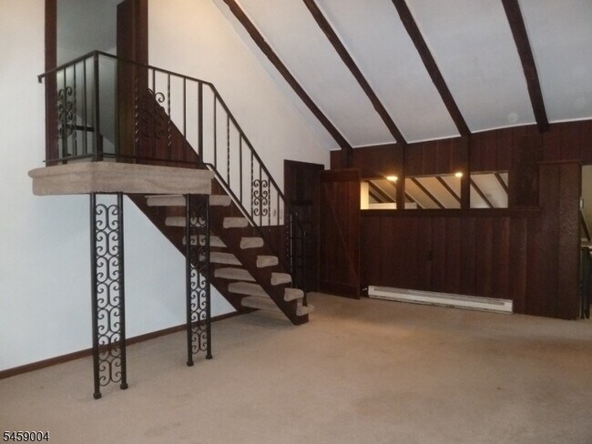Building Photo - 89 Asbury Rd