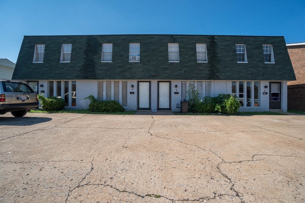 Primary Photo - NW OKC 4-PLEX