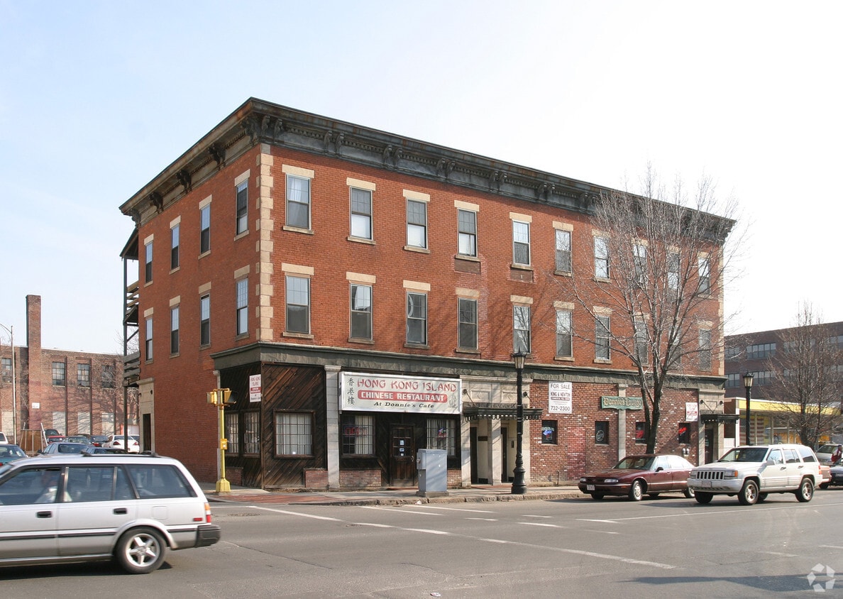 Building Photo - 181-187 Chestnut St