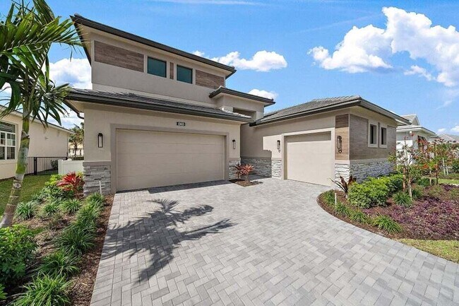 Building Photo - 13613 Le Christine Dr