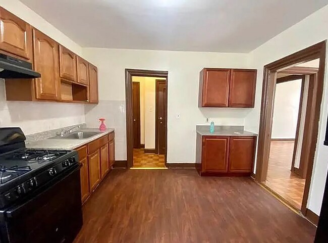 Foto del edificio - 1059 Winthrop St