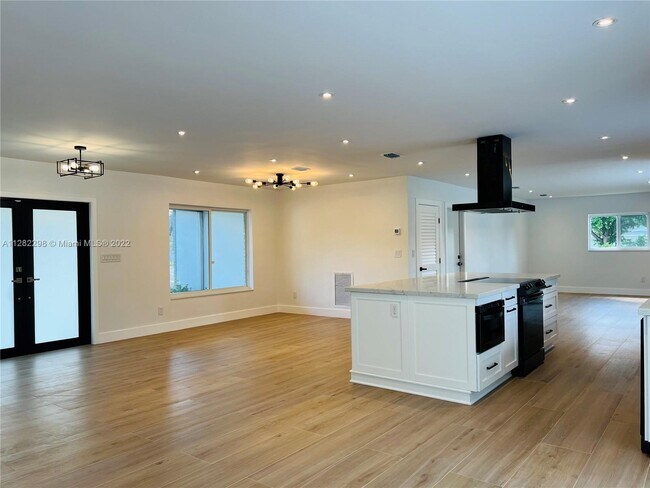 Building Photo - 8941 SW 140th St