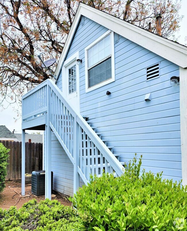Building Photo - 17339 Akley St