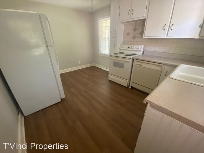 Building Photo - 3 br, 1.5 bath House - 3011 Dellwood Dr