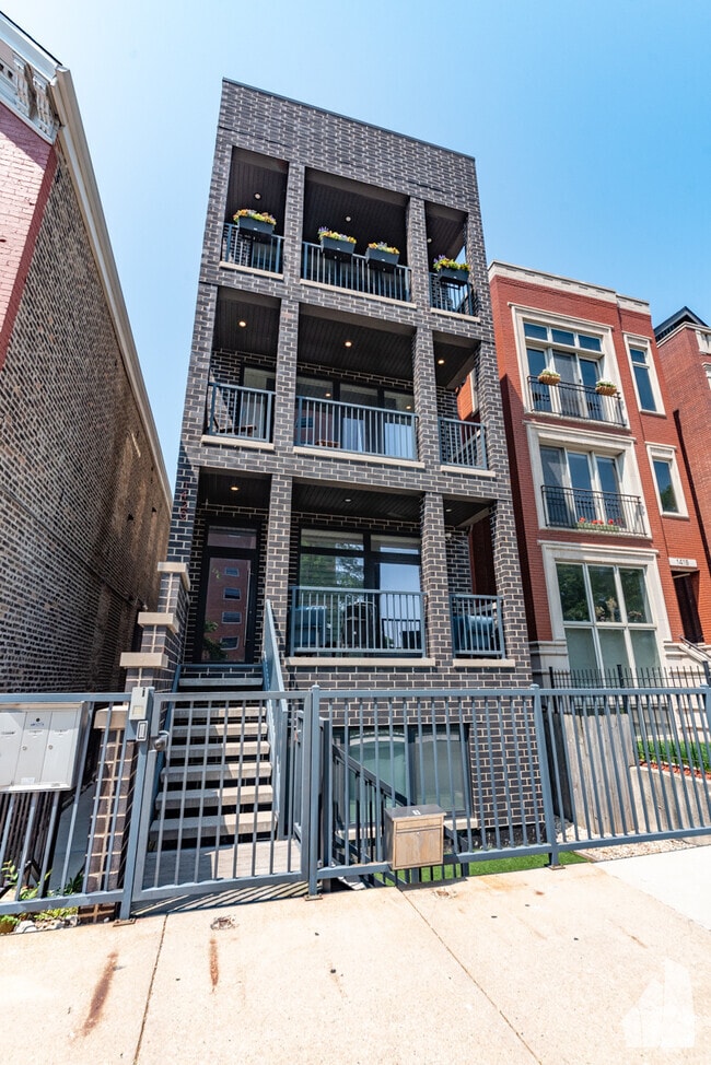 Building Photo - 1420 W Chestnut St
