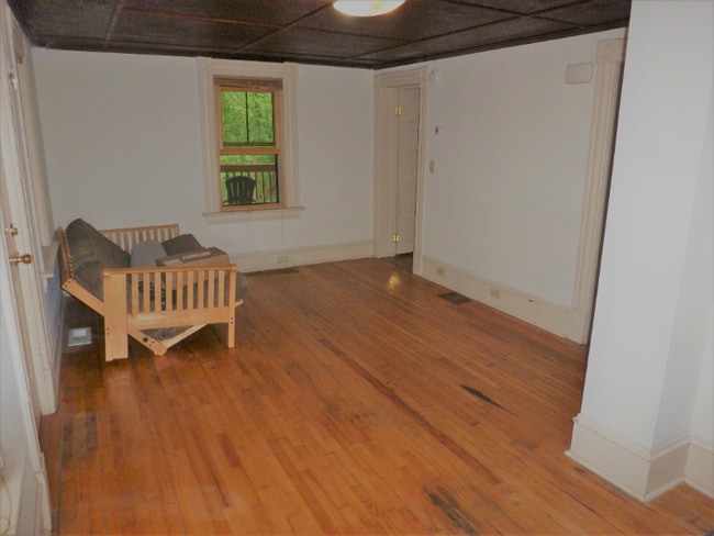 Building Photo - 97 N Winooski Ave