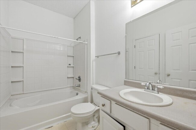 Foto del edificio - 1202 Walden Park Dr