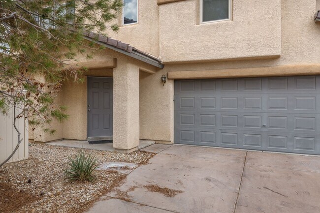 Building Photo - 3 bedroom single family home in Henderson ...