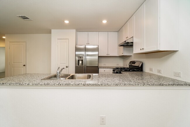 Foto del edificio - 5924 Forenoon Dr, Bulverde, TX