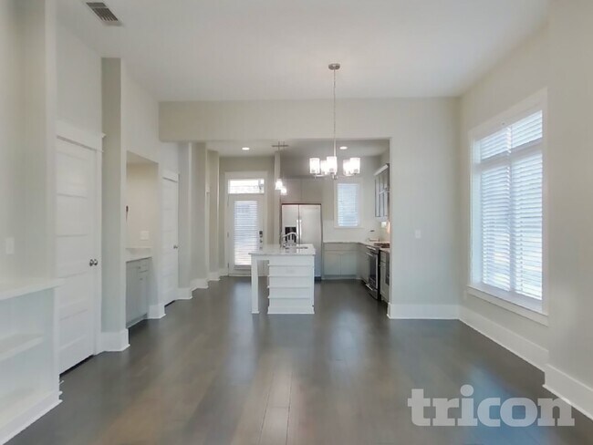 Foto del edificio - 6813 Charlotte Pike