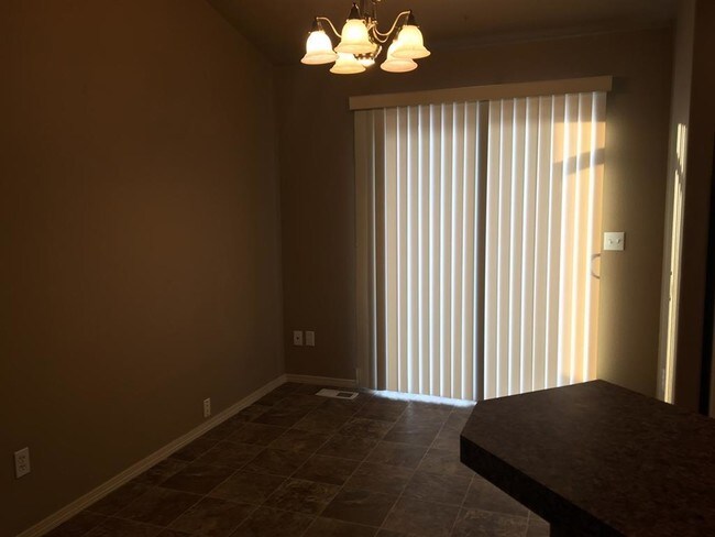Foto del edificio - 3525 E Rose Green Ave