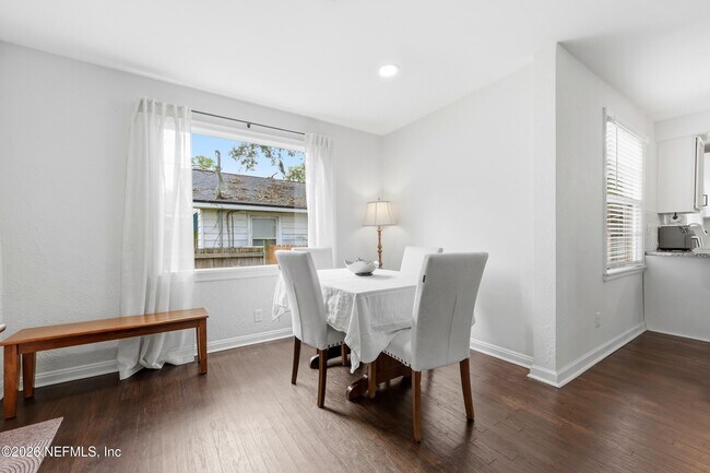 Foto del edificio - 1035 Congleton Terrace