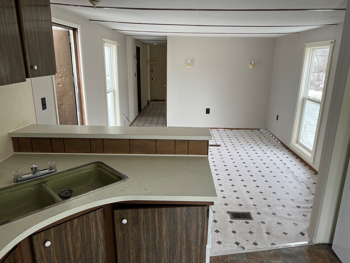 3 Linkin Park, Corinna, ME 04928 Apartments in Corinna, ME