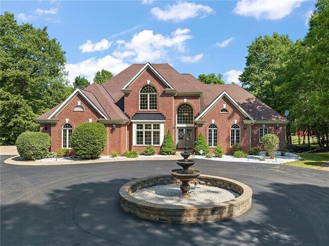 Building Photo - 112 Beadnell Dr