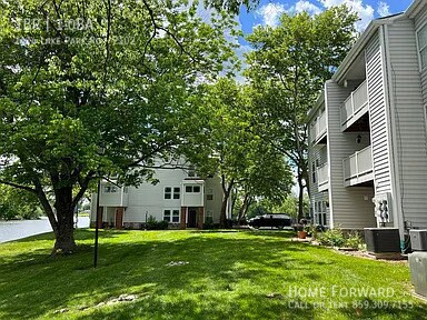 Foto del edificio - 2414 Lake Park Rd