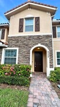 Building Photo - 4324 Maybelle Ln