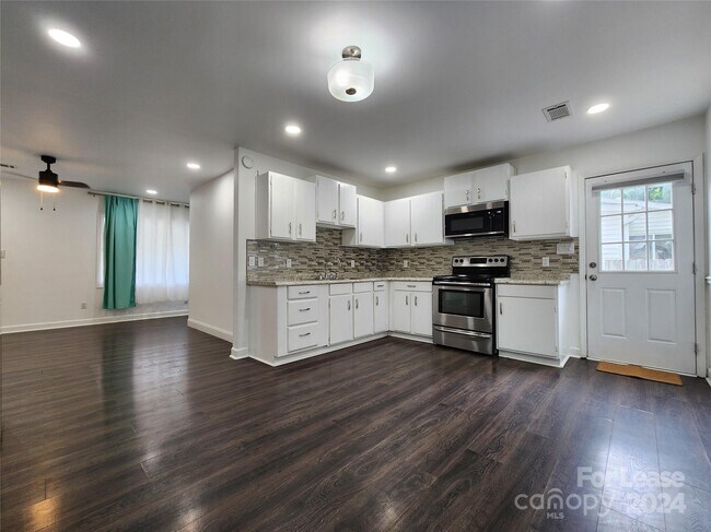 Foto del edificio - 529 Union St S