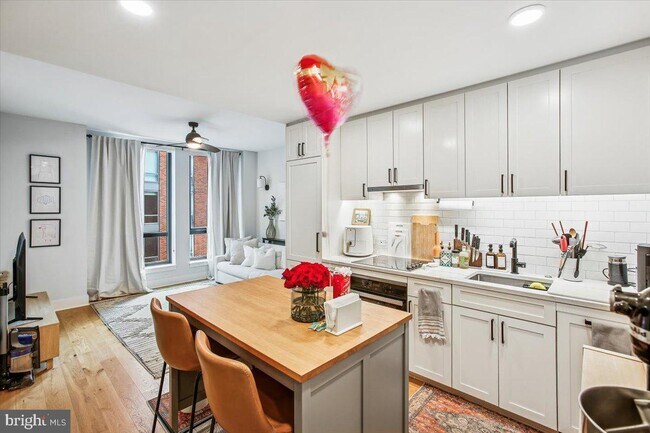 Foto del edificio - 1211 Van St SE