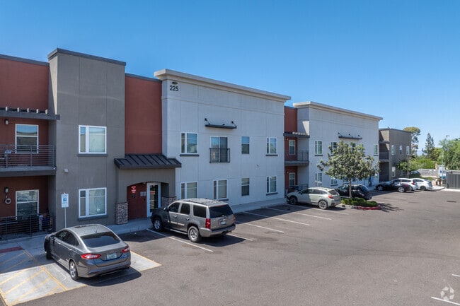 Building Photo - South Summit Estates