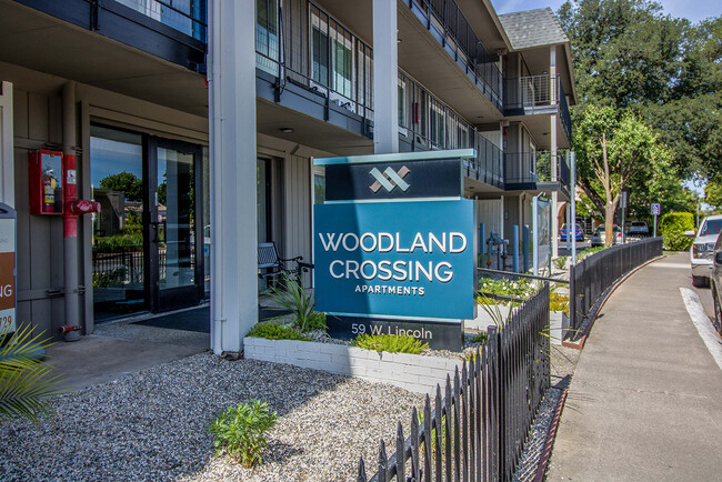 Building Photo - Woodland Crossing