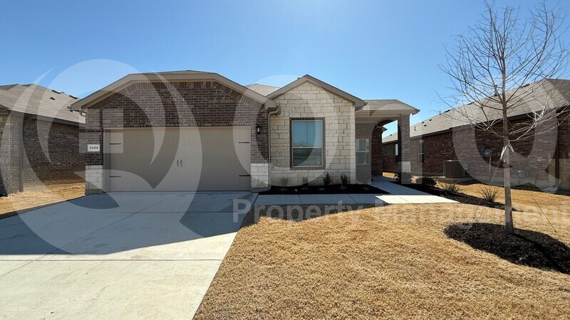 Foto principal - 5459 Gold Pond Dr