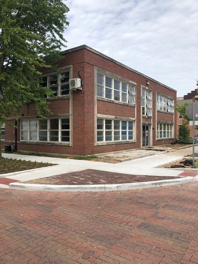 Photo - Trendy Downtown Studio Lafayette Apartment