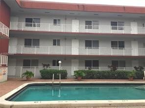 Foto principal - 7910 Taft St