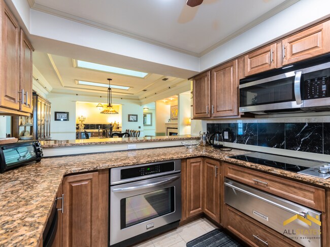 Building Photo - 3602 S Peninsula Dr