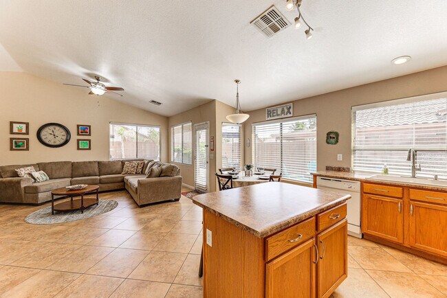 Building Photo - 43854 W Cahill Dr