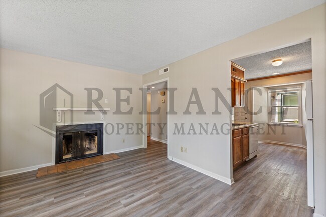 Foto del edificio - 1753 N Woodrow Ct