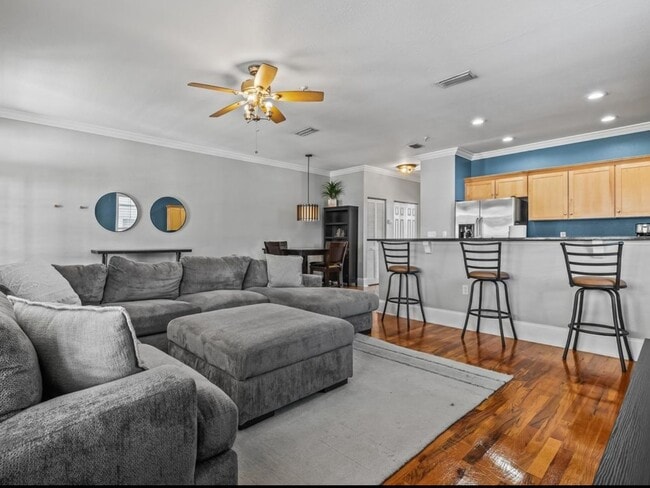 Foto del edificio - 415 Saint Francis St