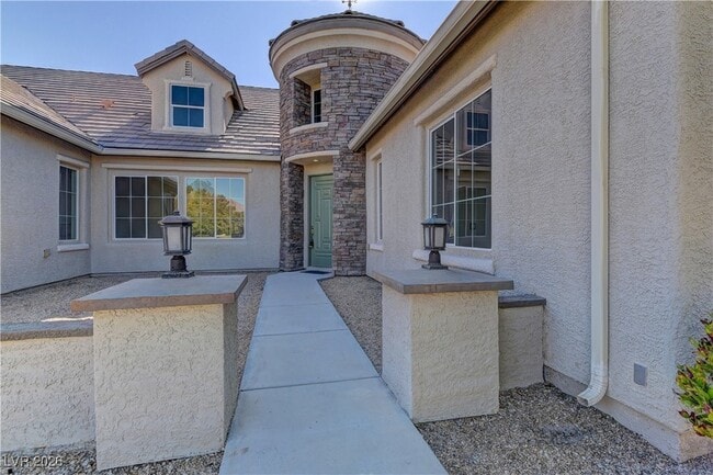 Foto del edificio - 6383 Radiant Rapture Ave