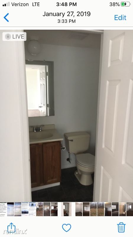 Building Photo - 3 br, 2.5 bath Townhome - 140 Stoney Dr