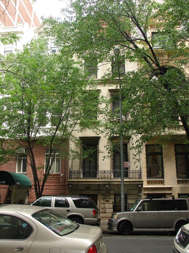 Primary Photo - 55 E 73rd St