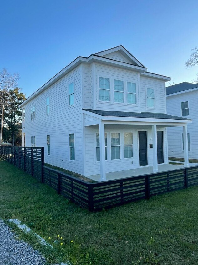 Foto principal - 710 E Bolton St