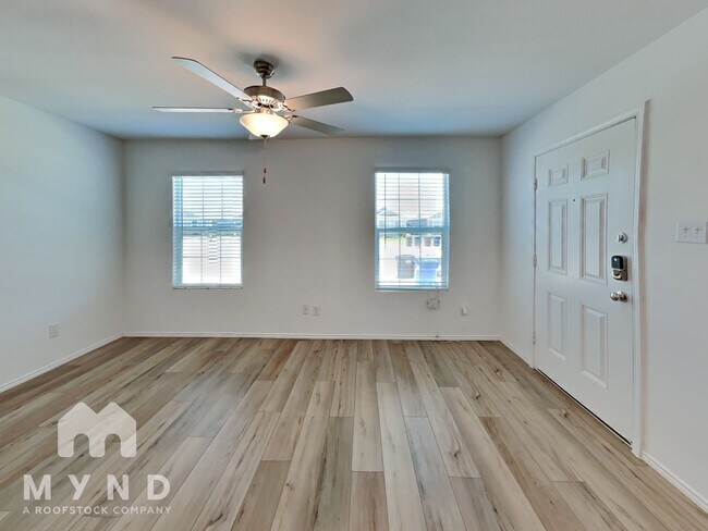 Foto del edificio - 308 Branch Village Way