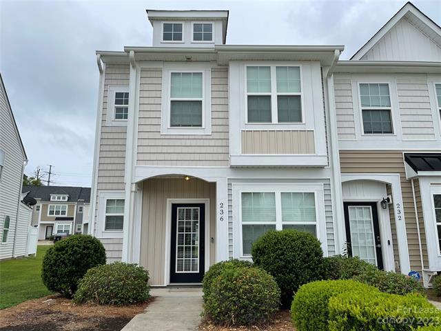 Foto principal - 236 Halton Crossing Dr SW