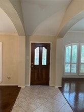 Building Photo - 6914 Sunflower Grove Dr