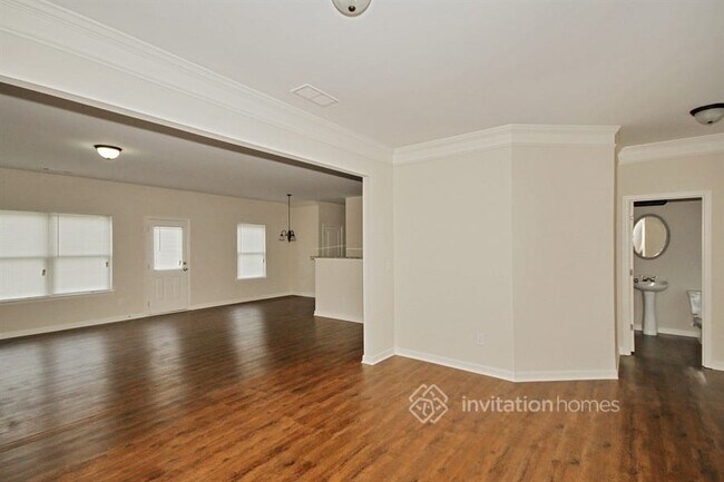Foto del edificio - 1765 Logan Ridge Cir