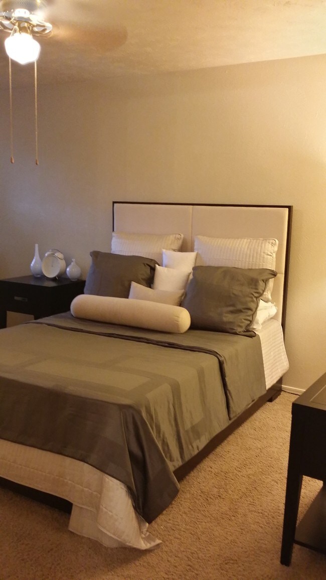 Park Grove Square Apartments in Irving, TX